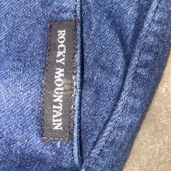 Vintage Rocky Mountain Jeans - Picture 6 of 9